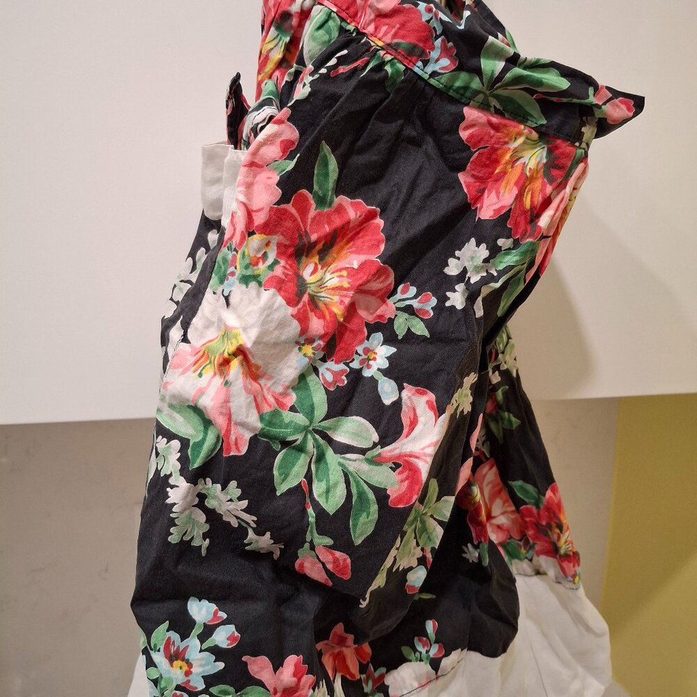 Floral 1950s  Cotton Apron 17 inches by 20